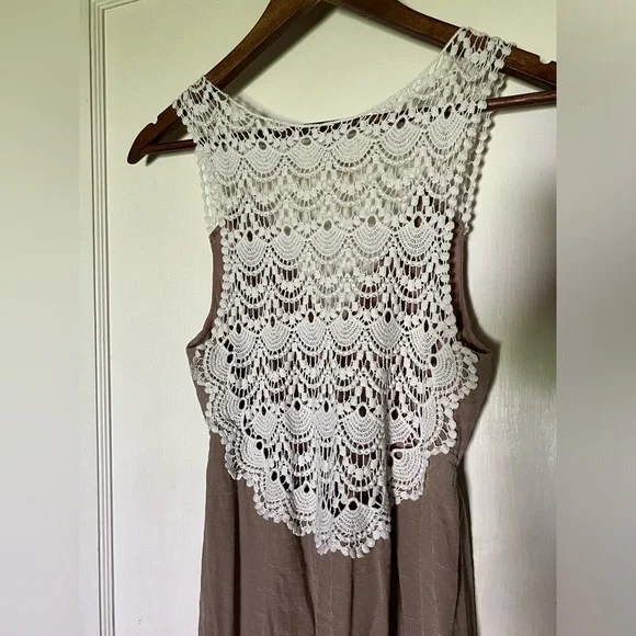 🎉BOGO🎉 Ya Los Angeles Crochet Maxi Dress - Picture 3 of 4